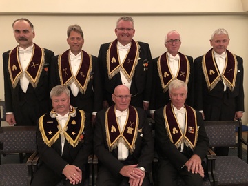 Bak fra venstre:  Sekr. Ivar Ottem, Eks HP Einar Pedersen, 1.HM Dag N. Gjersvoll, Skm. Kåre Egil Sætherbø, 2.HM Kjell Inge Julseth Foran fra venstre: Storrepr. Odd Nasvik, HP Johan Settem,  YP Odd Hole