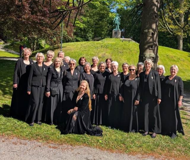 Narvik RebekkaKor med dirigent Jurgita Juozuniene